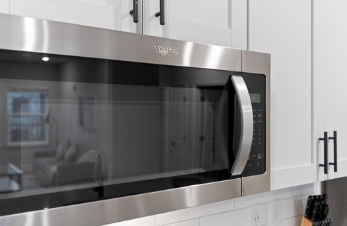 Newberry Apartment | Vanguard 2BD 7 - Two Bedroom Apartment, Sleeps 4