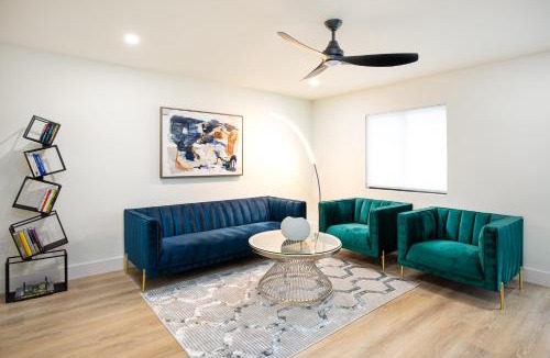 East Naples House | Velvet Bloom unique location 3mil to Downtown