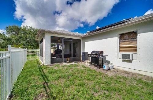 Vero Lake Estates Apartment | Vero Beach Abode Hot Tub and Fire Pit, Near Boating