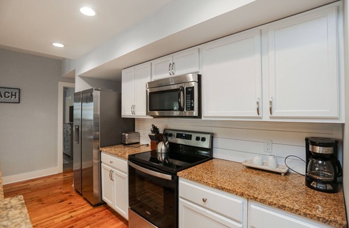 Mexico Beach Condo | Veteran Owned, Elevator, Pool, Beachview ~ Club 1G