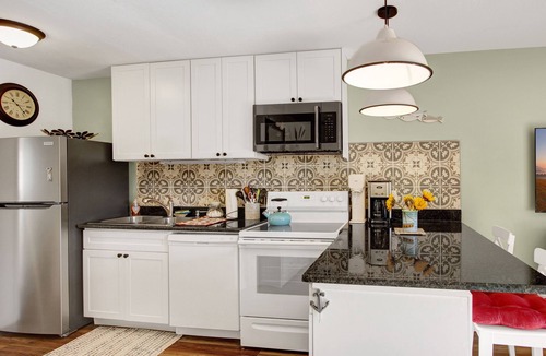 The Meadows Condo | Vibrant 1bed/1bath Golf Course Front in the Meadows