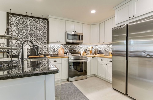 Juno Beach House | Vibrant North Palm Beach Home ~ 2 Mi to Beach!