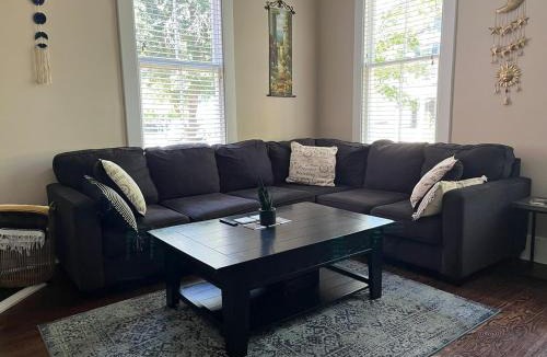 Dixon Park House | Victorian Home on Duffy Street