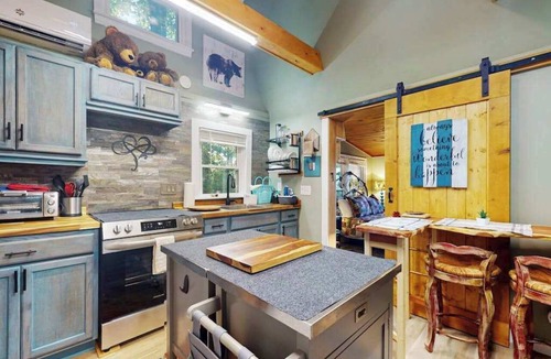 Ellijay Cabin | View for Two Retreat