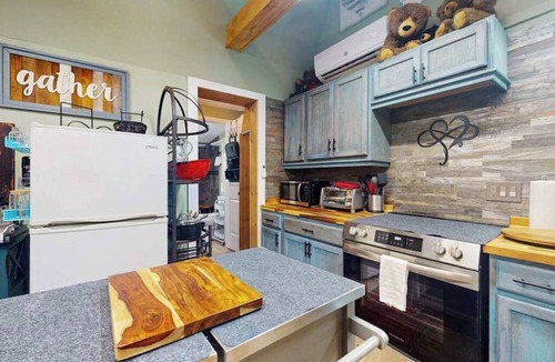 Ellijay Cabin | View for Two Retreat