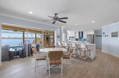 Eight Lakes House | Villa Margarita - 4 Bedroom w/Beautiful Lake View and Gulf Access!