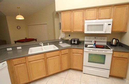 Orange Tree Villa | Villa Pearl - Luxury Retreat near Disney&Golf w/South Facing Private Pool/Spa