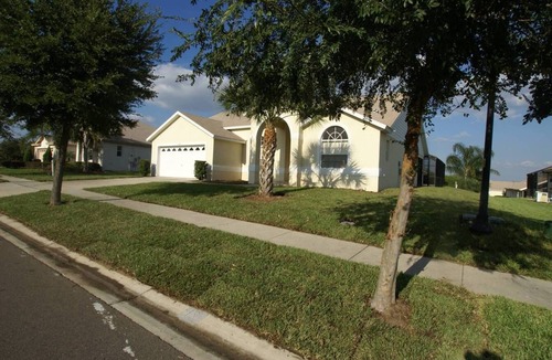 Orange Tree Villa | Villa Pearl - Luxury Retreat near Disney&Golf w/South Facing Private Pool/Spa