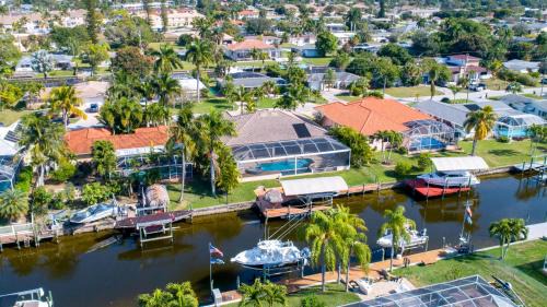 Yacht Club Villa | Villa Santa Rosa