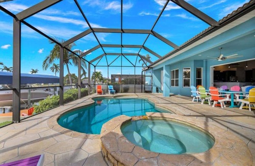 Yacht Club Villa | Villa Sunshine
