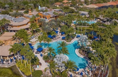 Fort Myers Villa | Villa w Relaxing Resort Amenities