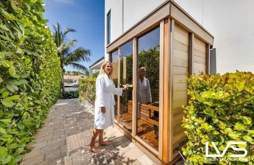 East Fort Lauderdale House | Villabella Luxe 100ft Waterfront Villa With 6bedrooms65bathrooms 5 Minute To Beach Chefaposs Kitchen Heated Poolhot Tub Outdoor Bbq Kitchen Sonos