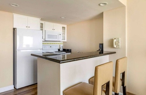 Northeast Virginia Beach Villa | Virginia Beach | Coastal Comfort | Resort Pool & Beach Access