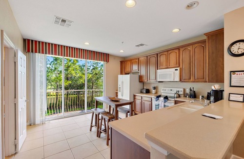 Florida Central Atlantic Coast House | Vista Cay Resort, Next To Universal 821 3 Bedroom Townhouse