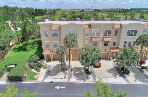 Florida Central Atlantic Coast House | Vista Cay Resort, Next To Universal 821 3 Bedroom Townhouse