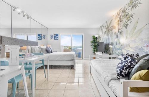 North Bay Village Apartment | Vista Mar: Bay Views Close to Miami Attractions