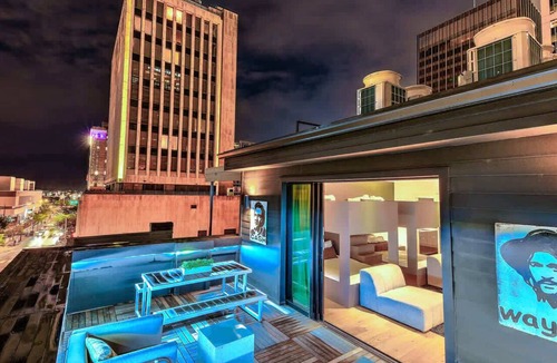 Arts District Apartment | Walk 2 Broadway|5BR DT Loft + Rooftop - Sleeps 16!