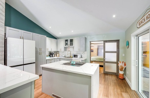 Tavernier House | Walk to Beach: Home 8 Mi to Key Largo!