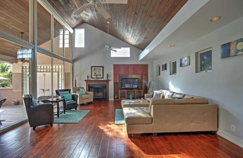 Pompano Beach House | Walk to Beach! Poolside Oasis in Pompano