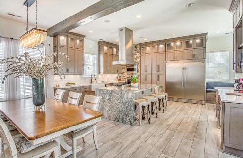 Myrtle Beach House | Walk to Ocean: Myrtle Beach House w/Hot Tub!