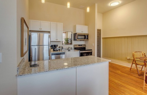 Florence Apartment | Walk to Shops & Restaurants! Dtwn Florence Unit