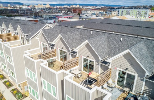 Chattanooga House | Walkable Downtown Getaway! 4BR + Rooftop + Garage