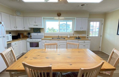 Caswell Beach House | Wanda's Wish/423 Caswell Beach Road