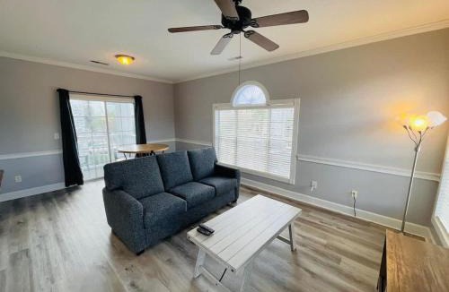 Central Myrtle Beach Apartment | Warm and Cozy 1BR condo at at MyrtleWoods