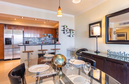 Sunny Isles Beach Condo | Warm condo w/striking ocean & park views | WIFI + Parking
