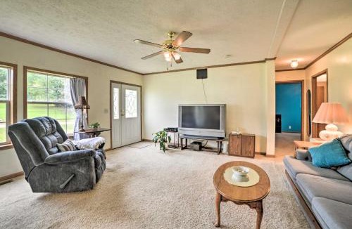 McEwen House | Warm & Inviting Family Home - 2 Mi to Golf Course!