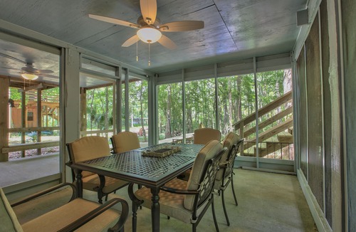Crawfordville House | Watch the Manatees Swim by from This Peaceful Retreat with a Private Dock