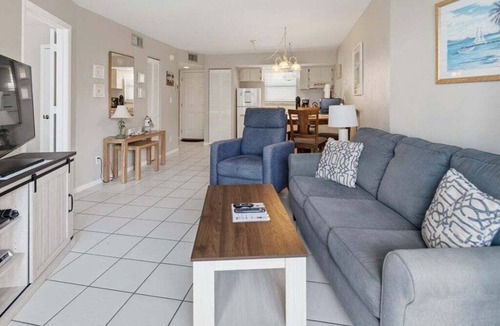 Marco Island Condo | Waterfront 1BR condo in Marco Island with pool, marina, and WiFi.