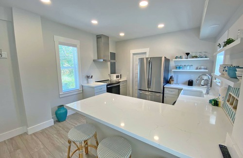 Villa Primera House | Waterfront 3 Bed/2 Bath Pet Friendly Home with gorgeous views!