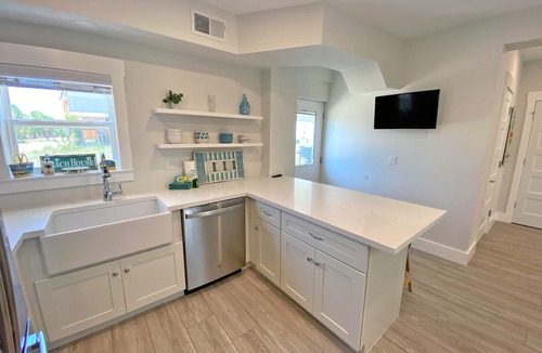 Villa Primera House | Waterfront 3 Bed/2 Bath Pet Friendly Home with gorgeous views!