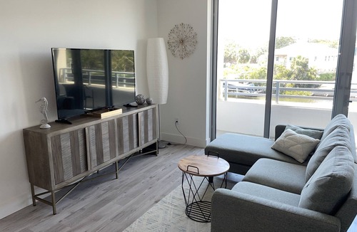 North Trail Condo | Waterfront Brand new condo downtown Sarasota, Florida
