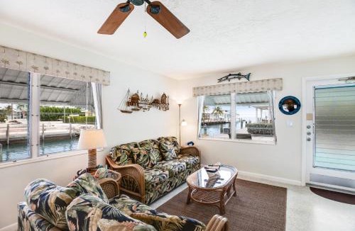 Little Venice House | Waterfront Charmer