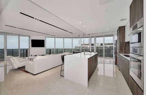 Edgewater Apartment | Waterfront Condo with Stunning Miami Bay