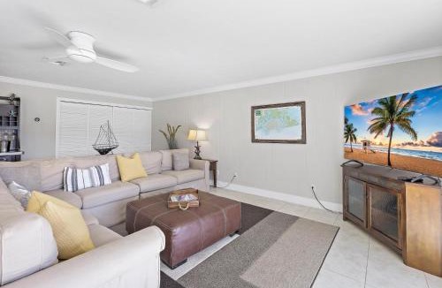 Marco Island House | Waterfront home with pool and western exposure