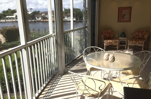 Highland Beach Condo | Waterfront Living with Private Beach