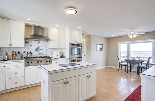Upper Fairmount House | Waterfront Marion Station Retreat w/Private Dock!
