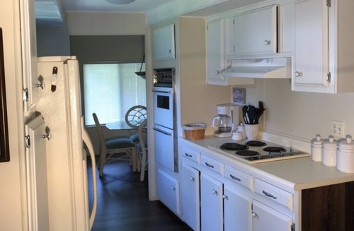 Satsuma House | Waterfront,new dock;relax& fun:sleeps six,two full baths. Allow one sm - med dog