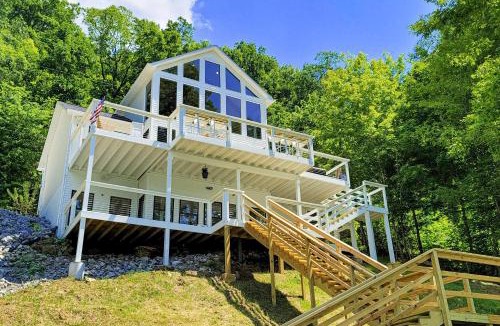 Maynardville House | Waterfront Norris Lake Gem Sleep 11 Dock Fire Pit