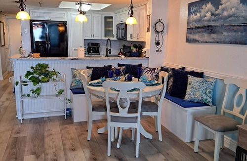 Hudson Condo | Waterfront Oasis for Serenity and Relaxation.