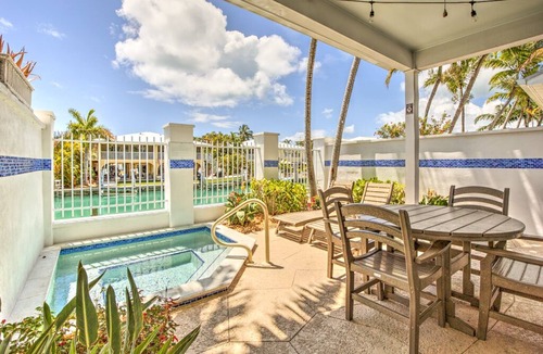 Marathon House | Waterfront Retreat