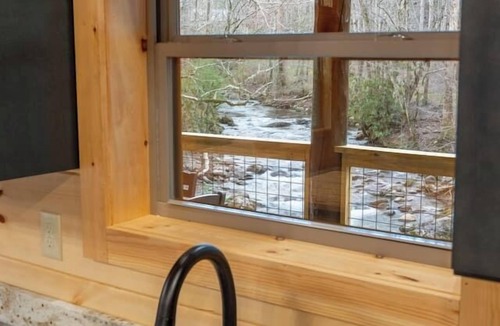Rocky Grove House | Waterfront Swimming Hole & Fishing + Games &Hot tub