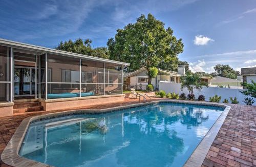 Winter Haven House | Waterfront Winter Haven Home with Dock and Hot Tub!