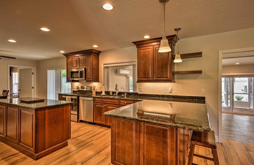 Winter Haven House | Waterfront Winter Haven Home with Dock & Hot Tub!