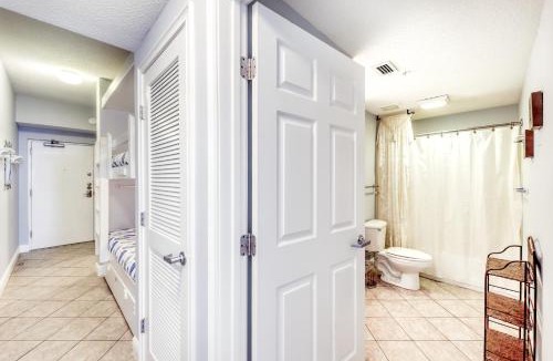 Fort Walton Beach Apartment | Waters Edge 215