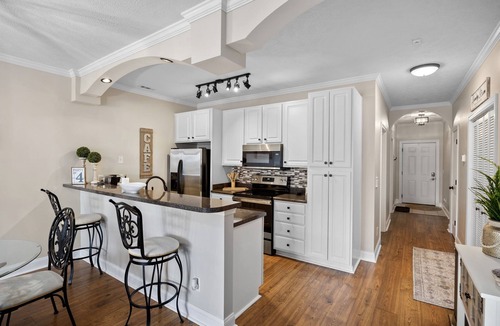 Little River Apartment | Waterside Wonder 3BR Condo