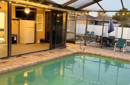 Spring Hill House | Weeki Wachee Getaway – Private Pool, WiFi & More!